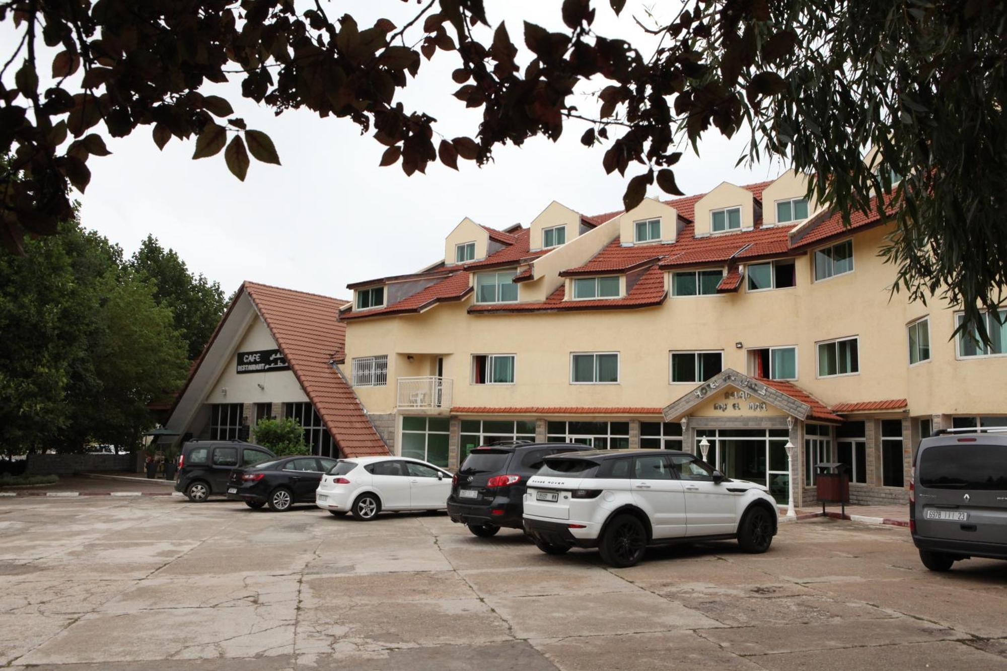 איפראן Hotel Relais Ras El Maa מראה חיצוני תמונה